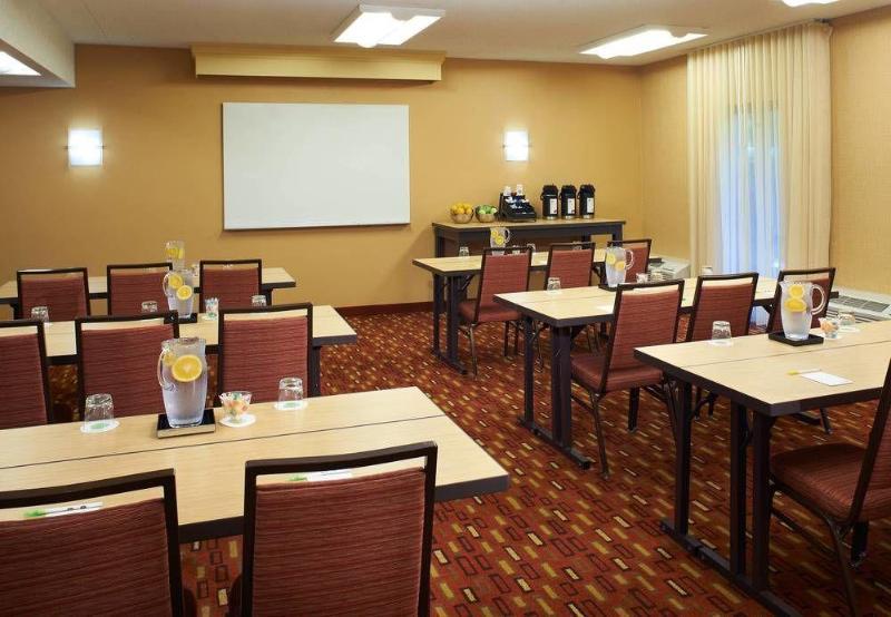 Courtyard By Marriott Lexington North Hotel Ngoại thất bức ảnh