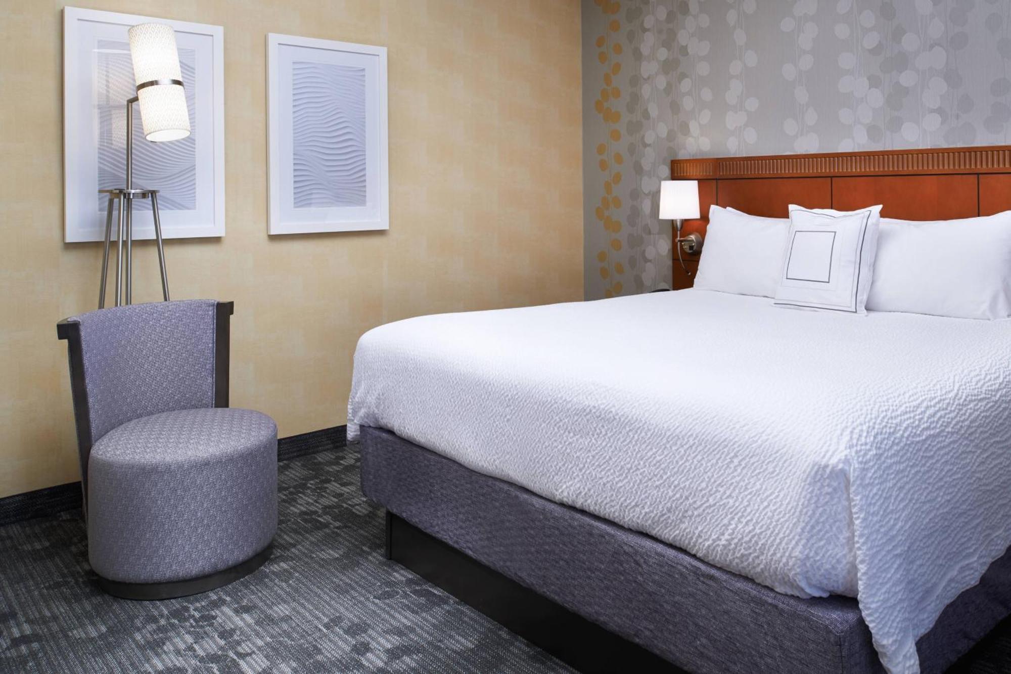Courtyard By Marriott Lexington North Hotel Ngoại thất bức ảnh